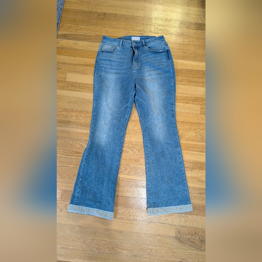 Classic Blue Women's Jeans With Pearl Cuff
